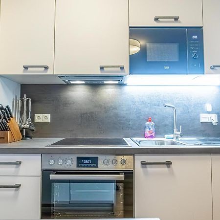 Charming 1Br And 1Lr Apt Modern Design Donaustadt Bécs Kültér fotó