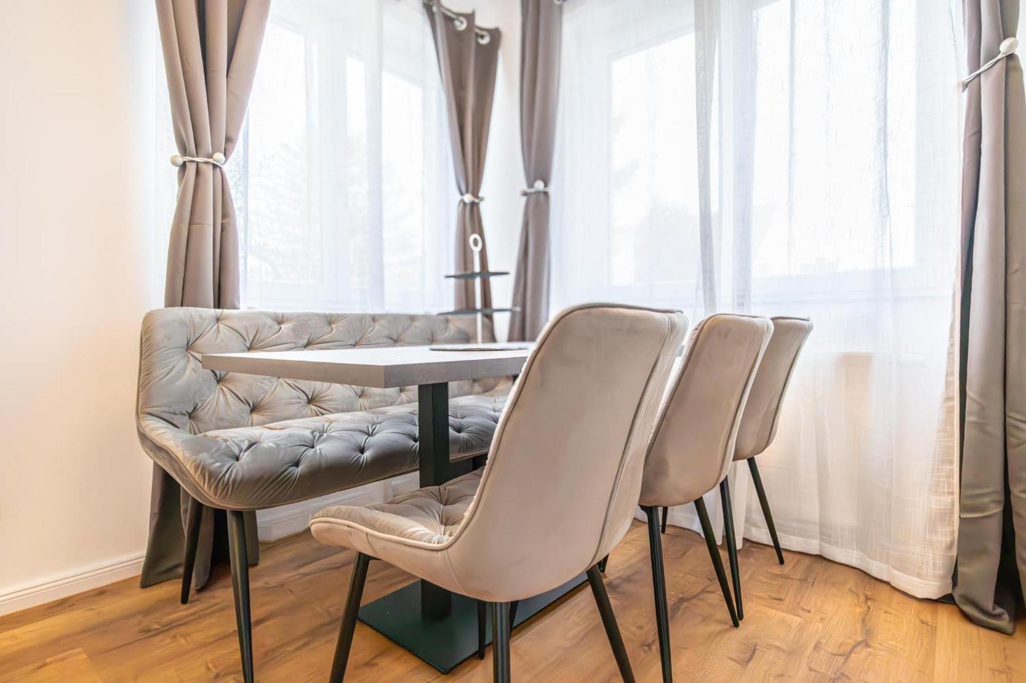 Charming 1Br And 1Lr Apt Modern Design Donaustadt Bécs Kültér fotó