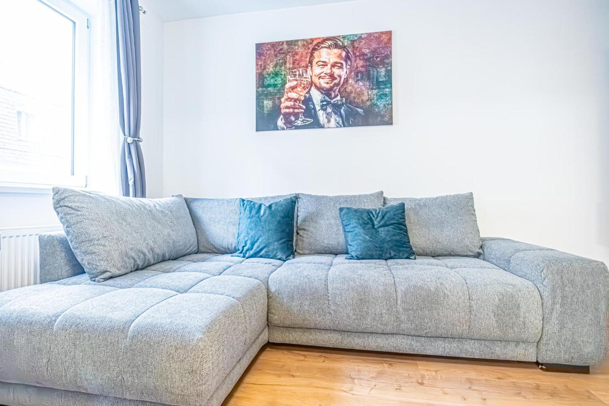 Charming 1Br And 1Lr Apt Modern Design Donaustadt Bécs Kültér fotó