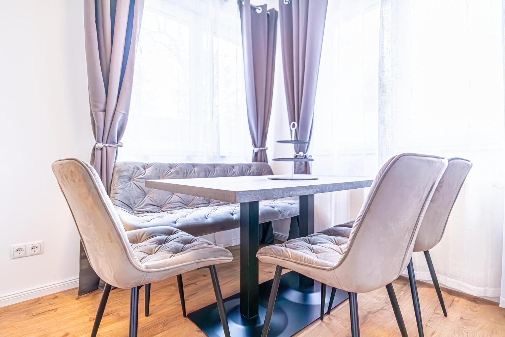 Charming 1Br And 1Lr Apt Modern Design Donaustadt Bécs Kültér fotó